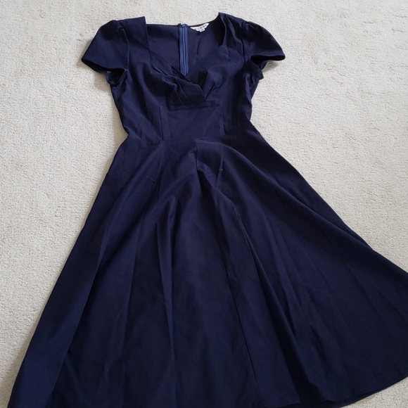 Sunday Dress - Picture 1 of 1